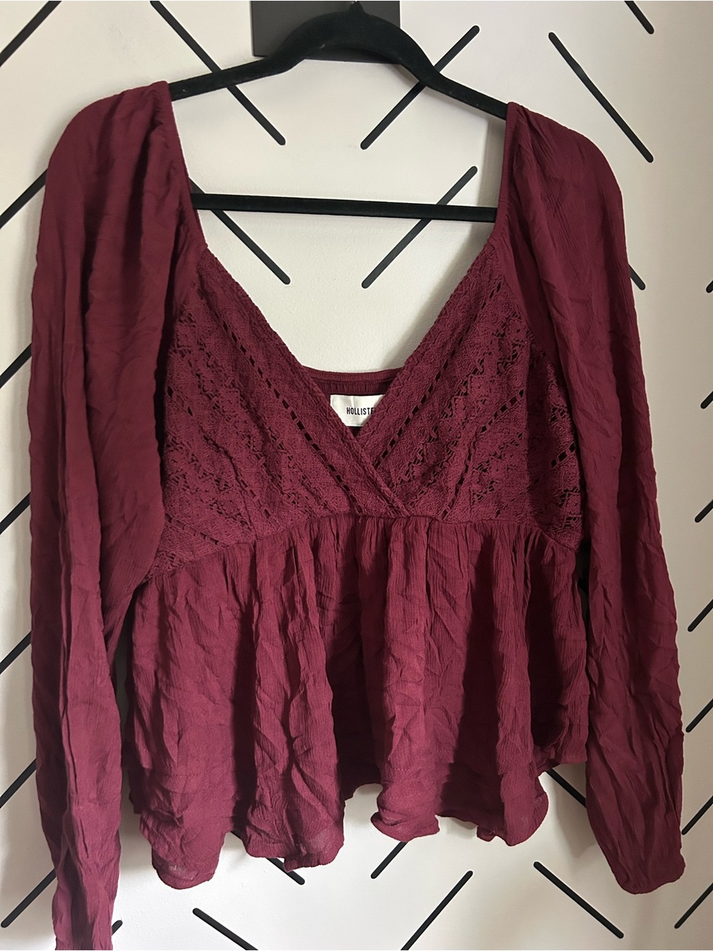 NWT burgundy Hollister Co. Easy Lace Bust Babydoll Top long sleeve - Picture 5 of 6